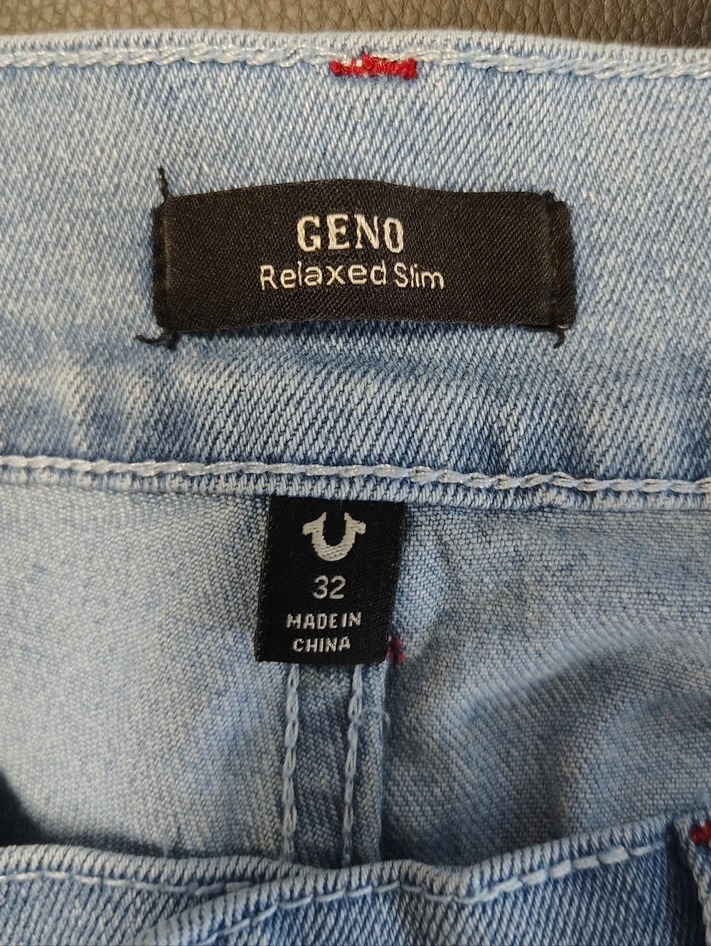 True Religion Light Blue Skinny Jeans with Signature Stitching Mens 32